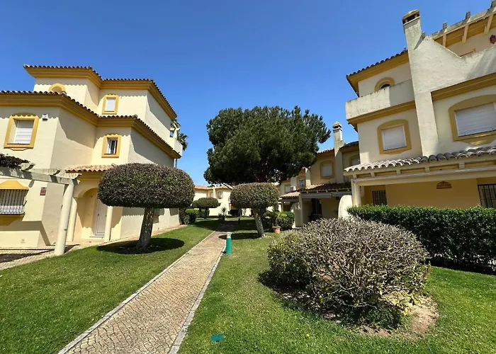 Adosado En Novo Sancti Petri Holiday home