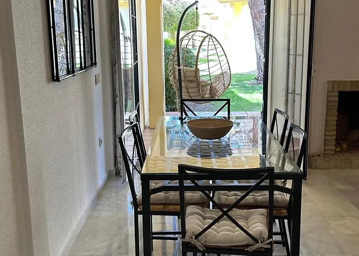 Adosado En Novo Sancti Petri Holiday home *