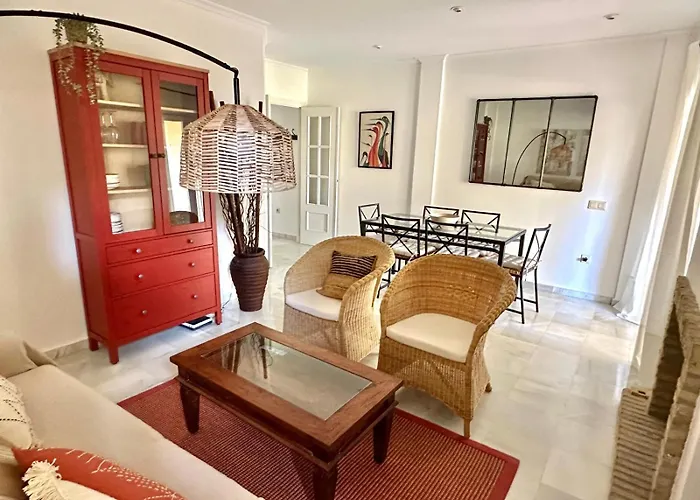 Adosado En Novo Sancti Petri *